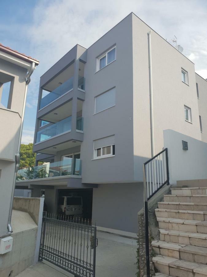 Apartmani Marija Baška Voda Eksteriør bilde