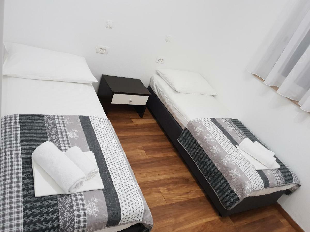 Apartmani Marija Baška Voda Eksteriør bilde